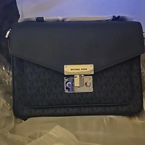 Michael Kors Admiral bag